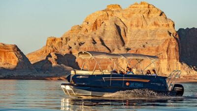 pontoon boat lake powell