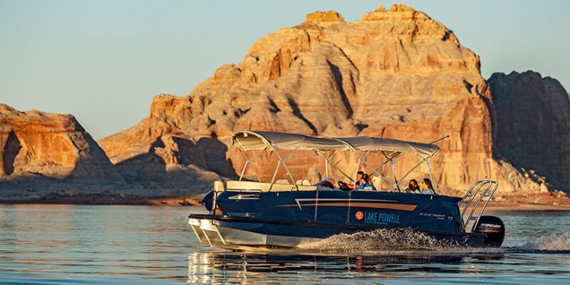 pontoon boat lake powell